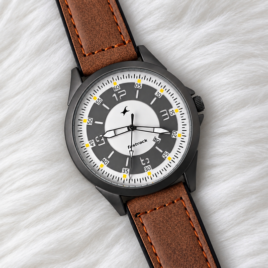Fastrack KL04 Men's Watch (White:Brown)